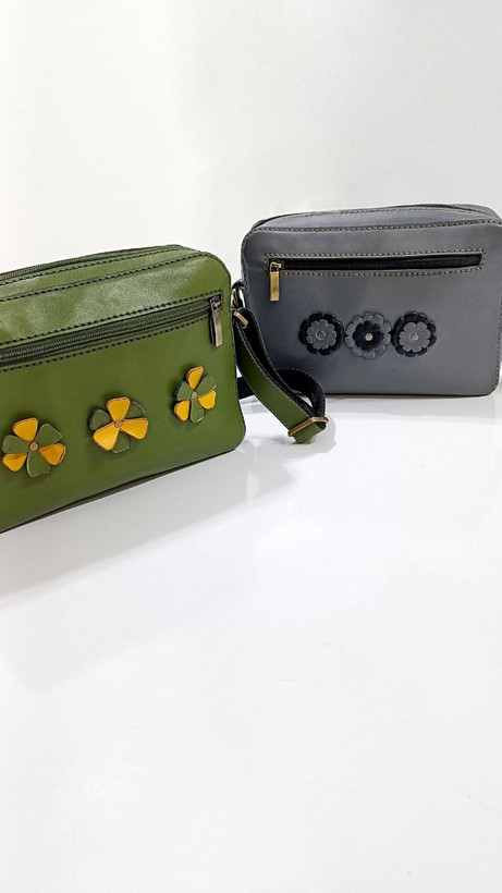کیف دوشی چرمی شکوفه مدل Shokoufeh Urban